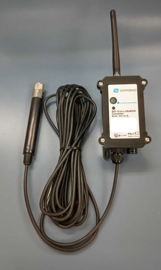 SDI-12-LBとTEROS22を繋いだ外観