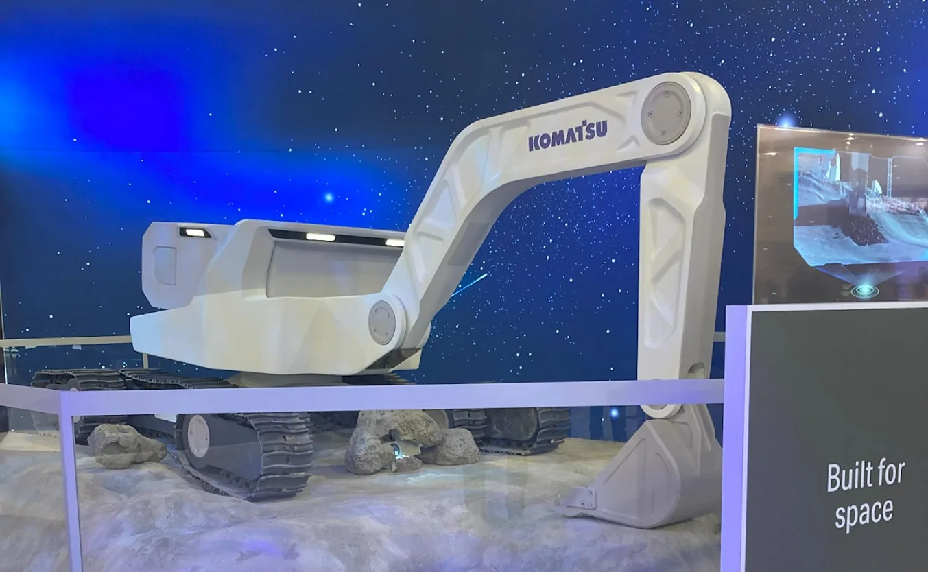 Komatsu booth @ CES