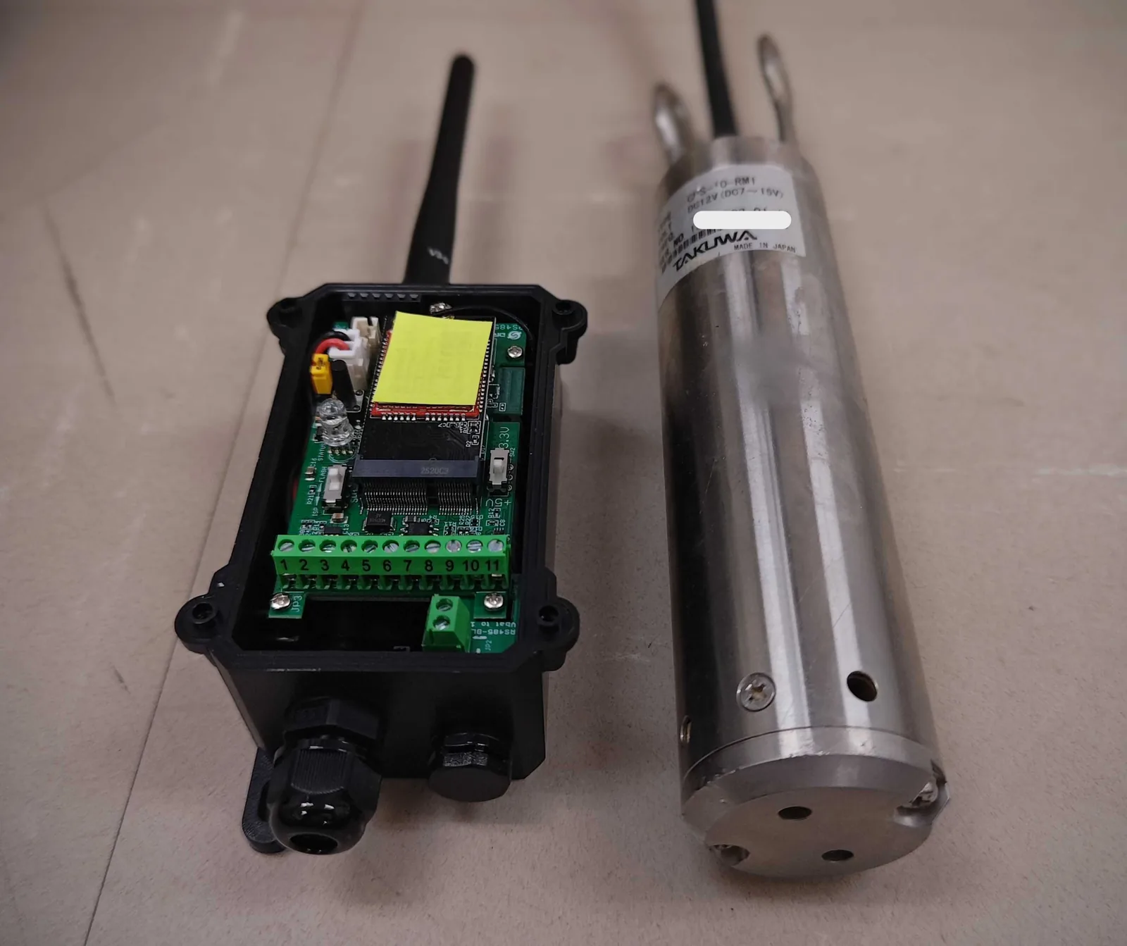 Modbus/RTUインタフェースを持つ圧力式水位センサーとLoRaWANの出会い