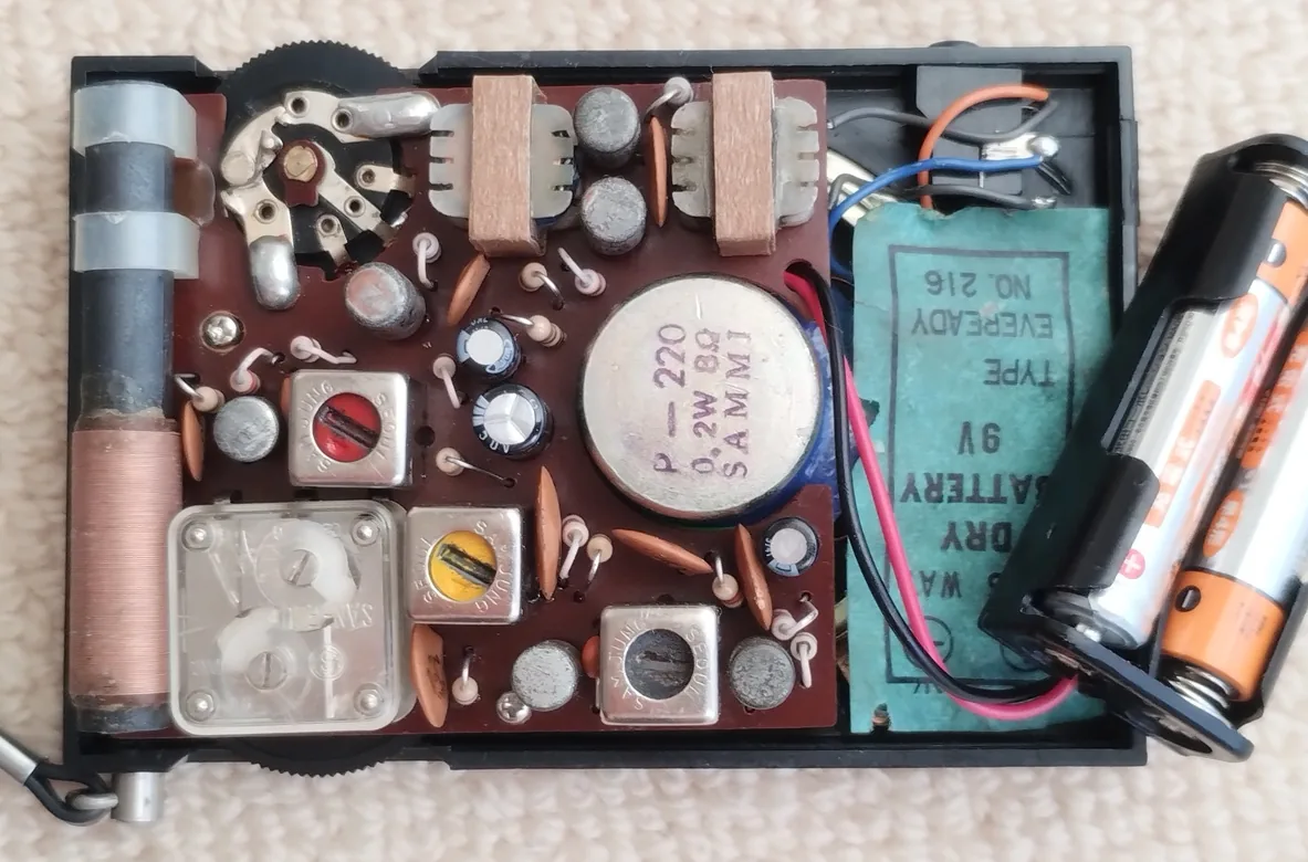 50年前のジャンク6石ラジオをレストア！単4NiMH電池2本で動かす